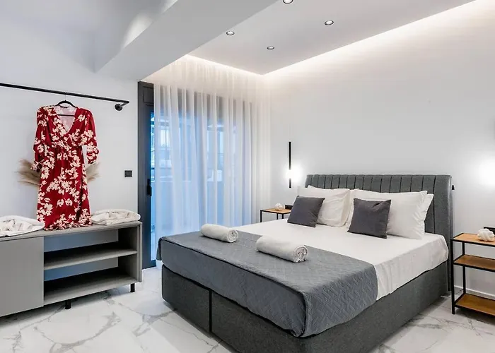 Rhodes Center Luxury #2