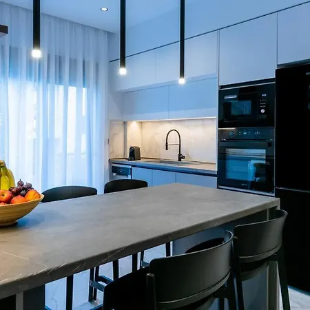 Rhodes Center Luxury #2 Apartamento *